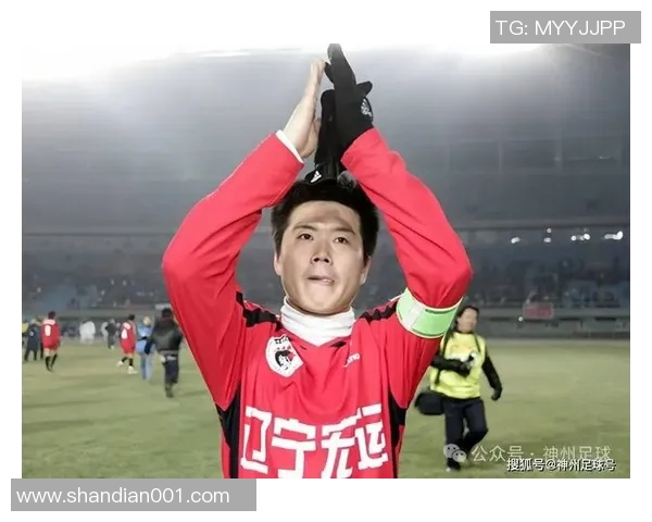 7号足球服曾是众多传奇球星的标志探寻其背后故事与影响力